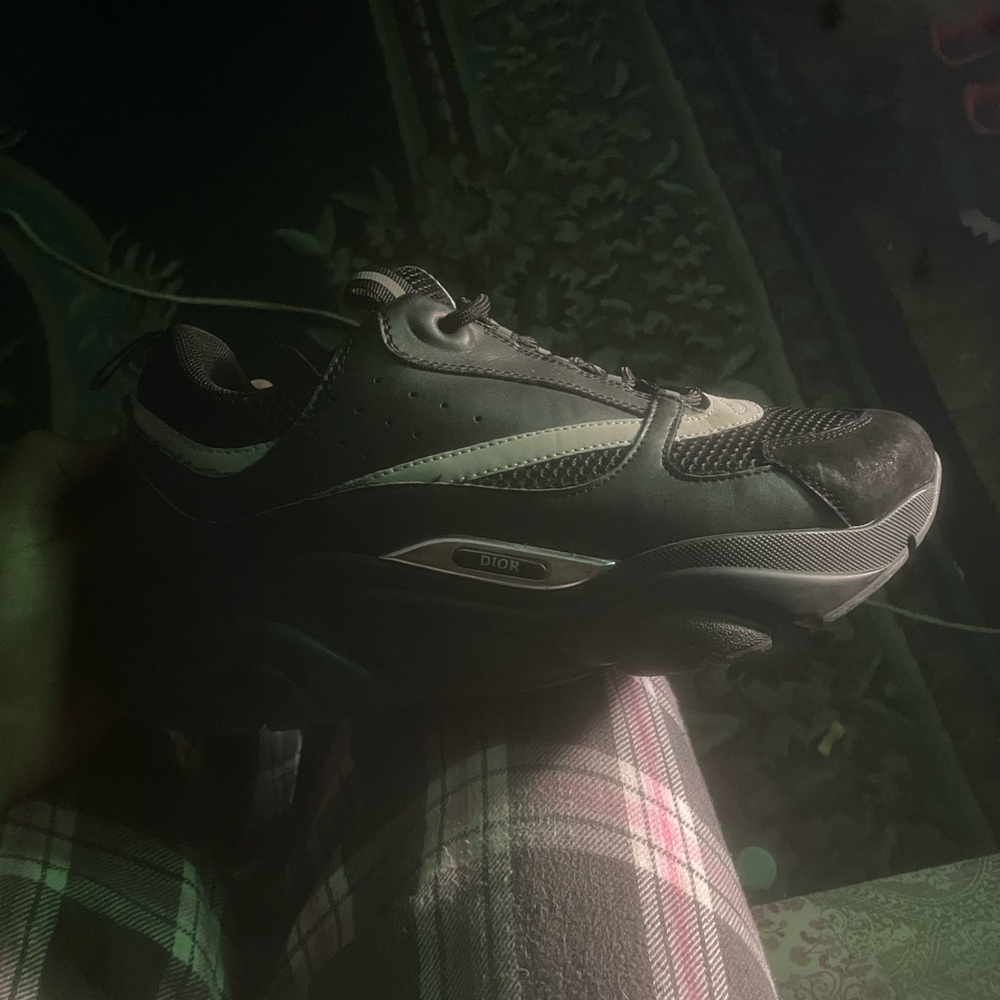 Size 11 - Picture 3 of 4